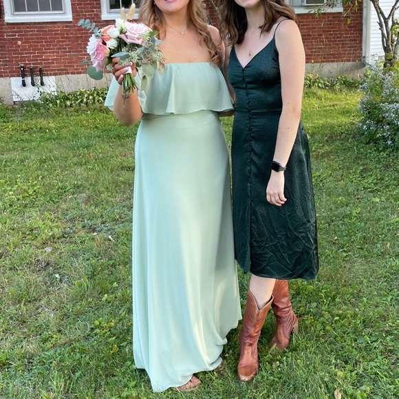 Bill Levkoff Gown - Picture 5 of 16